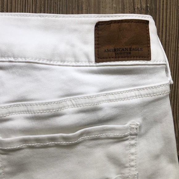 American Eagle White Shorts - Picture 4 of 7